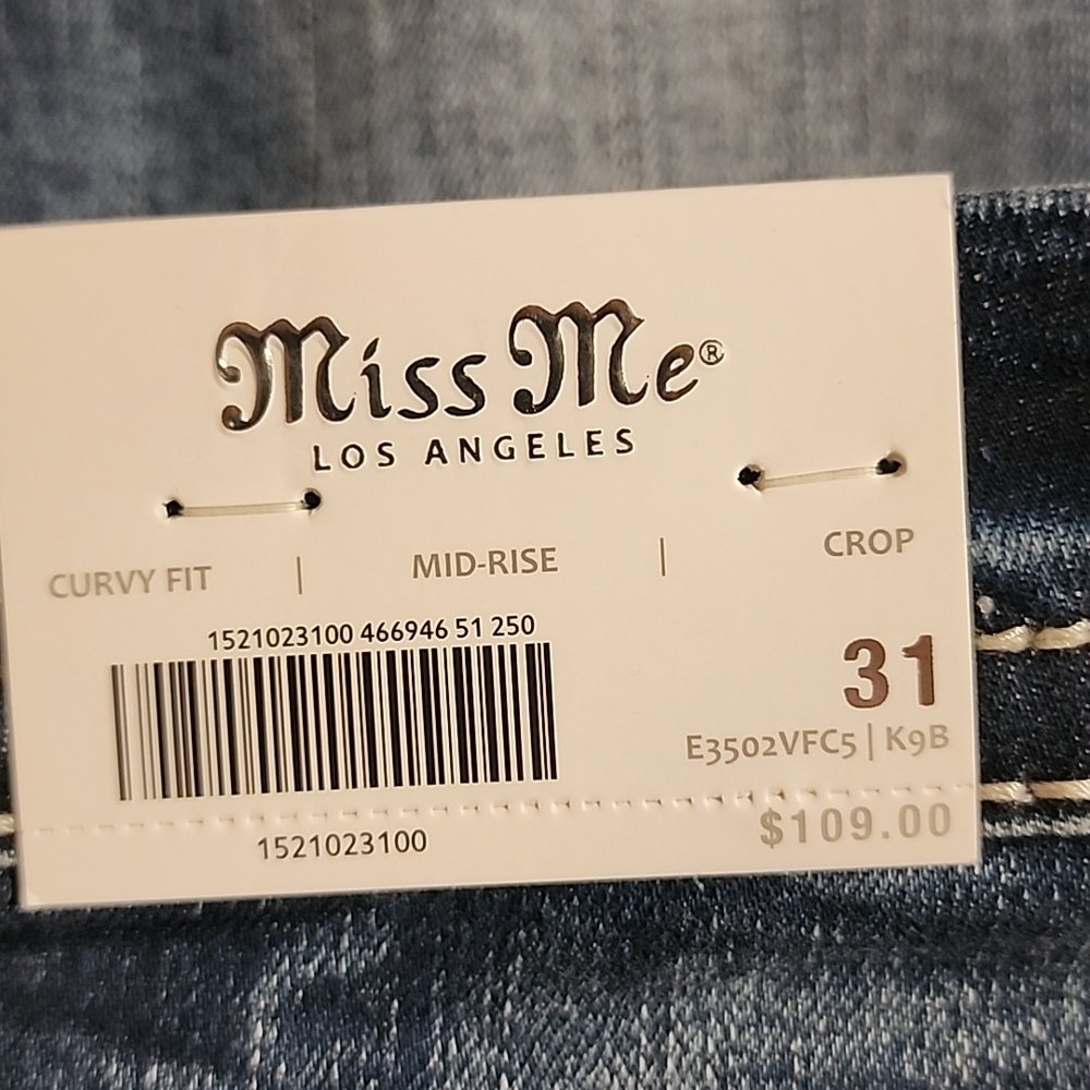 Miss Me Curvy Cropped Jeans NWT Size 31 - Picture 13 of 14